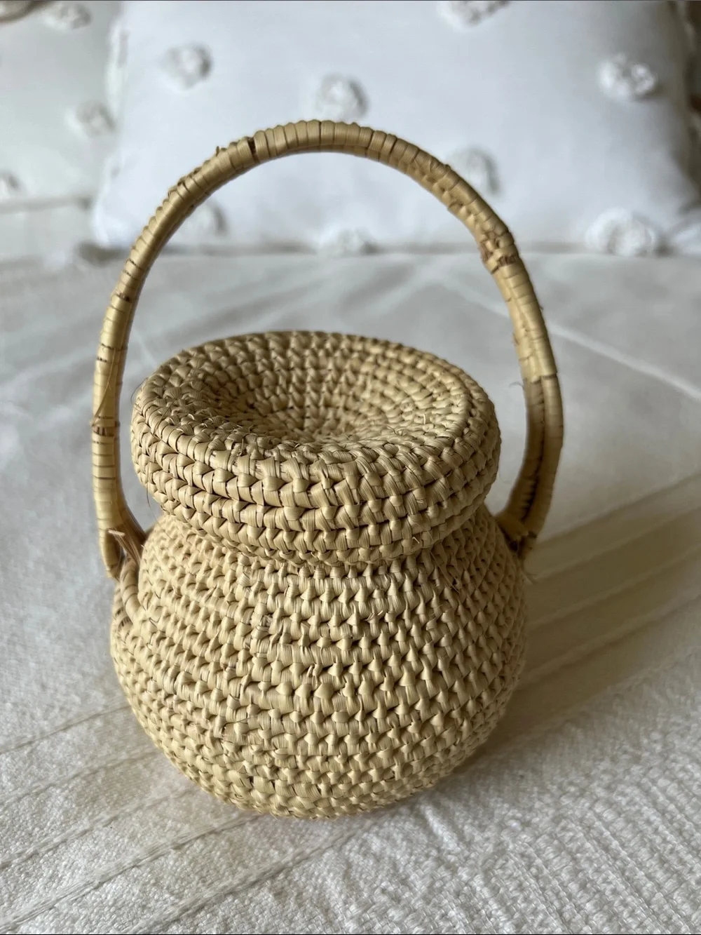 Natural Woven Rattan small Storage Basket with Handle - Cream